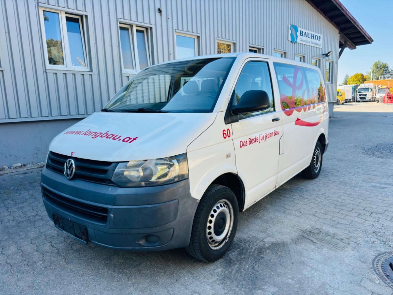 Volkswagen Caravelle 2010 — photo 18