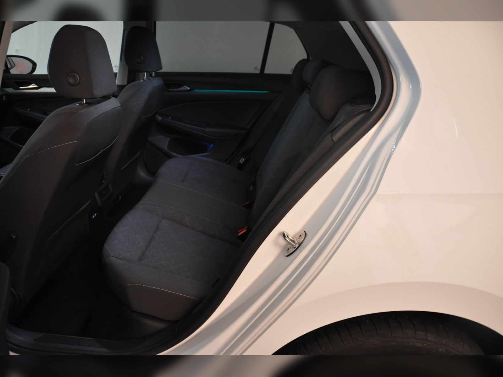 Volkswagen Golf  Life 1.0eTSI DSG ACC RKamera App-Navi LED foto 13