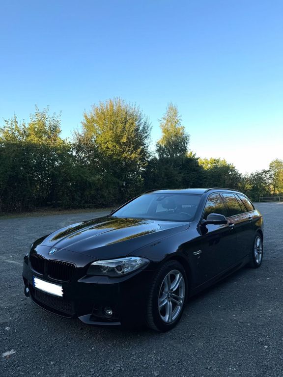Image of BMW 530