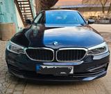 BMW 530d xDrive A - - BMW 530 mit Diesel-Antrieb: Blau, Limousine
