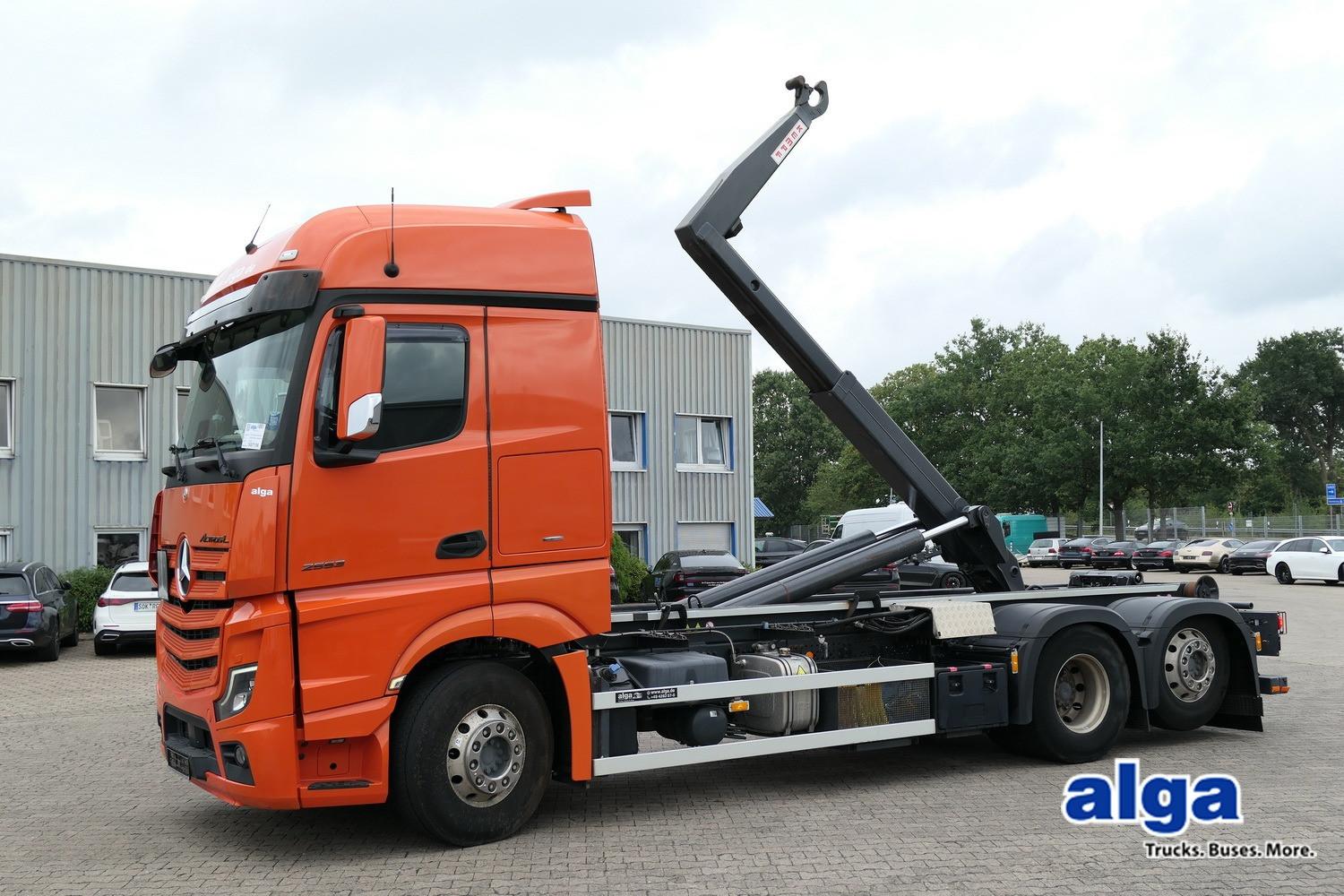 Mercedes-Benz 2553 L Actros 6x2, VDL S-21 6200, Lenk-Lift
