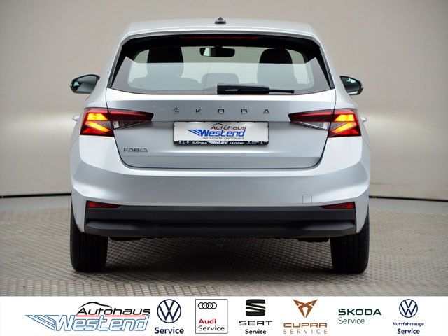 Fahrzeugabbildung SKODA Fabia Active 1.0l 48kW 5-Gang LED Klimaanlage