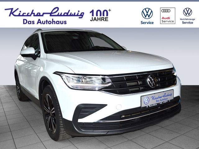 Volkswagen Tiguan 2,0 TDI DSG Active AHK NAVI LED KAM