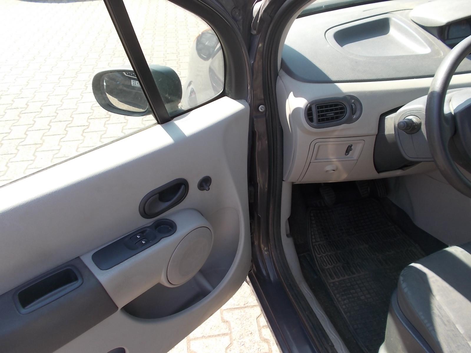 Renault Modus 2006 — photo 15