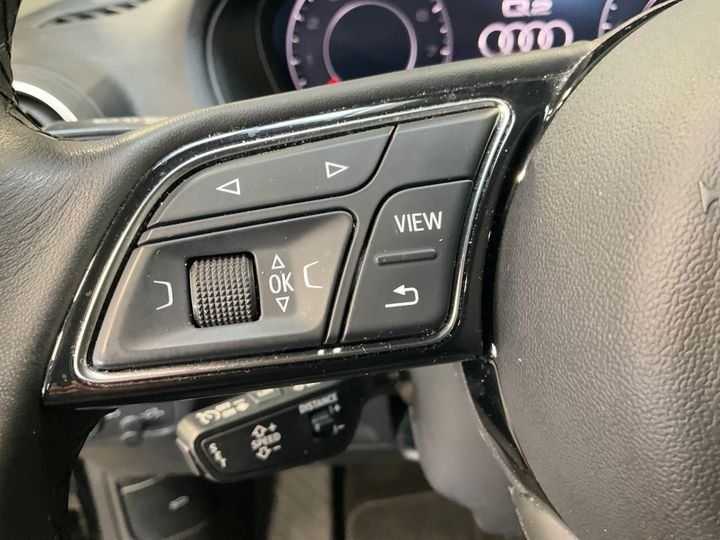 Fahrzeugabbildung Audi Q2 35 S-tronic advanced *Cam*LED*PDC*Sitzhzg*ACC