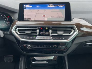 BMW X4 - 11