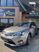 Toyota Avensis Kombi Edition - Toyota Avensis mit Diesel-Antrieb: Kombi