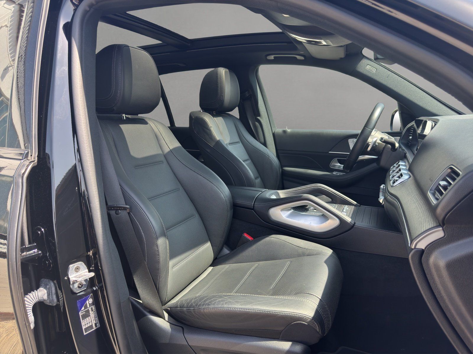 Fahrzeugabbildung Mercedes-Benz GLE400d AMG Pano AIRMATIC Standh AHK 7-Sitz Memo
