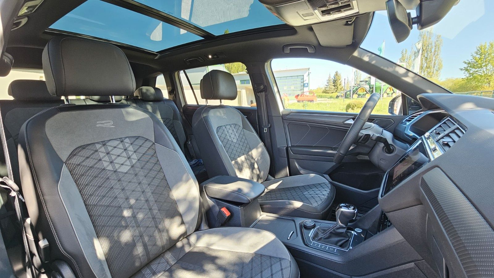 Volkswagen Tiguan Allspace R-Line 4Motion foto 16