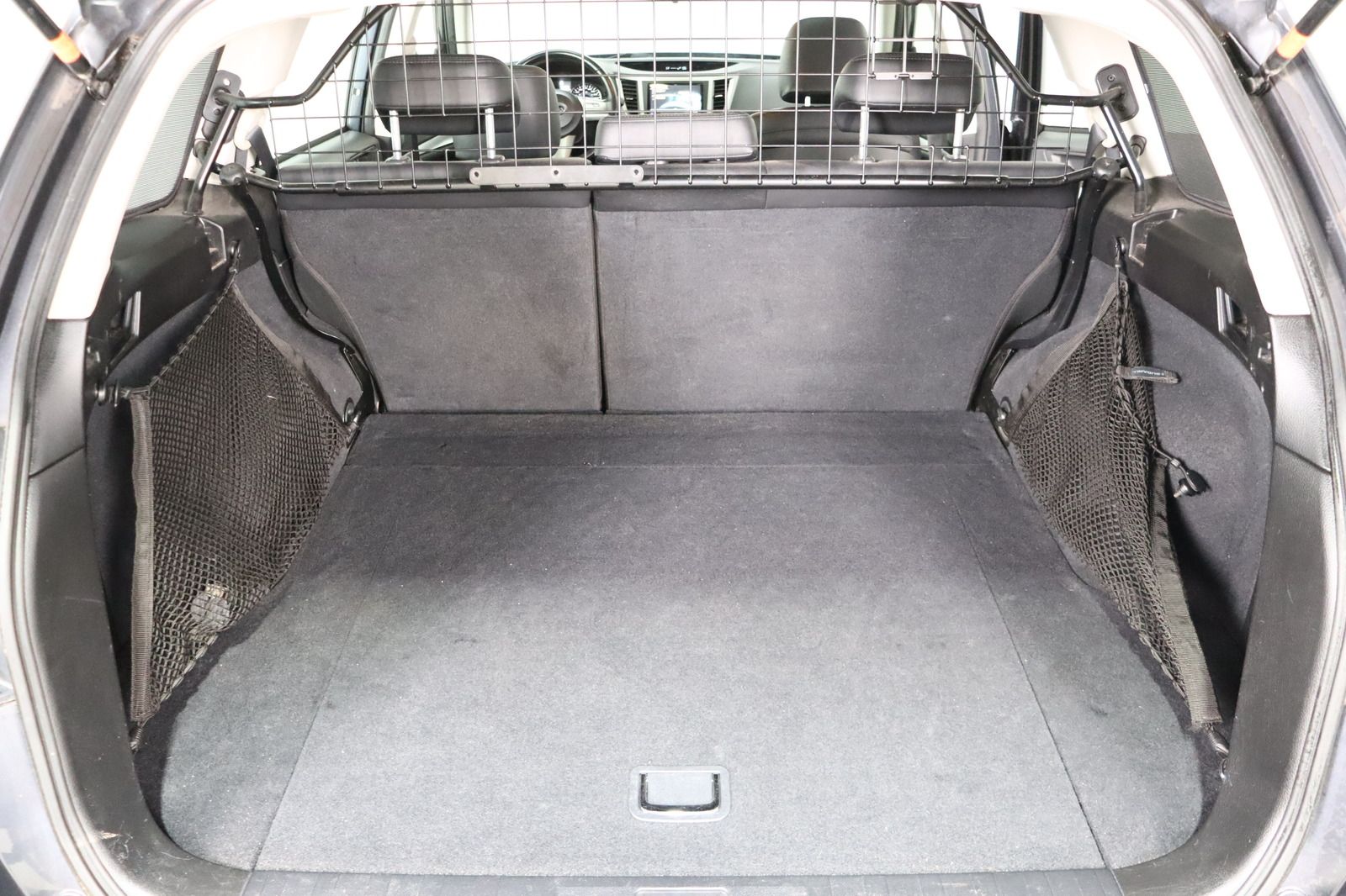 Fahrzeugabbildung Subaru Legacy Kombi 2.0D Outback Comfort Navigation