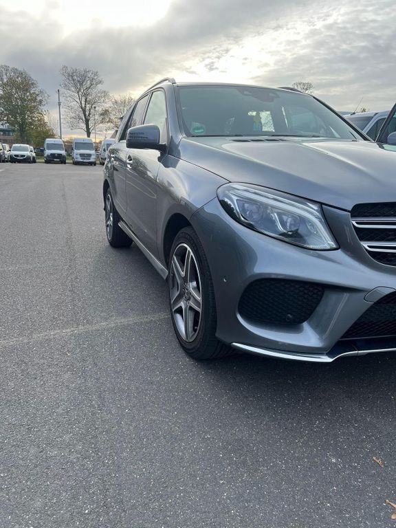 Image of Mercedes-Benz GLE 350