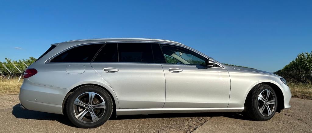 Mercedes-Benz E 200