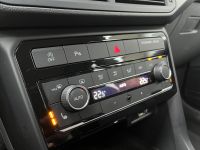 VW T-Cross 1.0 TSI Life 1.HD SHZ NAV BT PDC SCHECKH bei Autohaus Landmann & Maier OHG