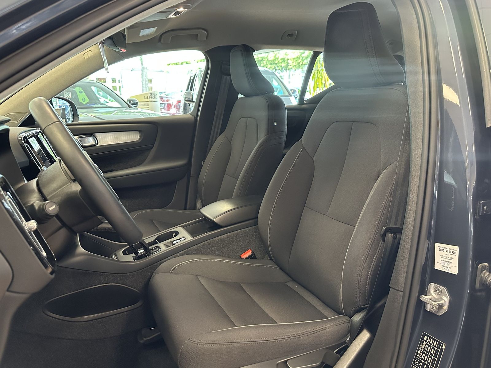 Volvo XC40 Inscription Plug-In ACC AHK Harman K CAM foto 10