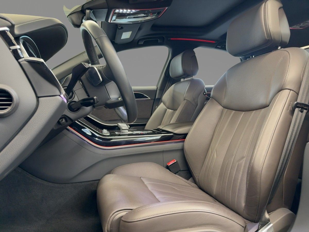 Audi A8 - Bild 8