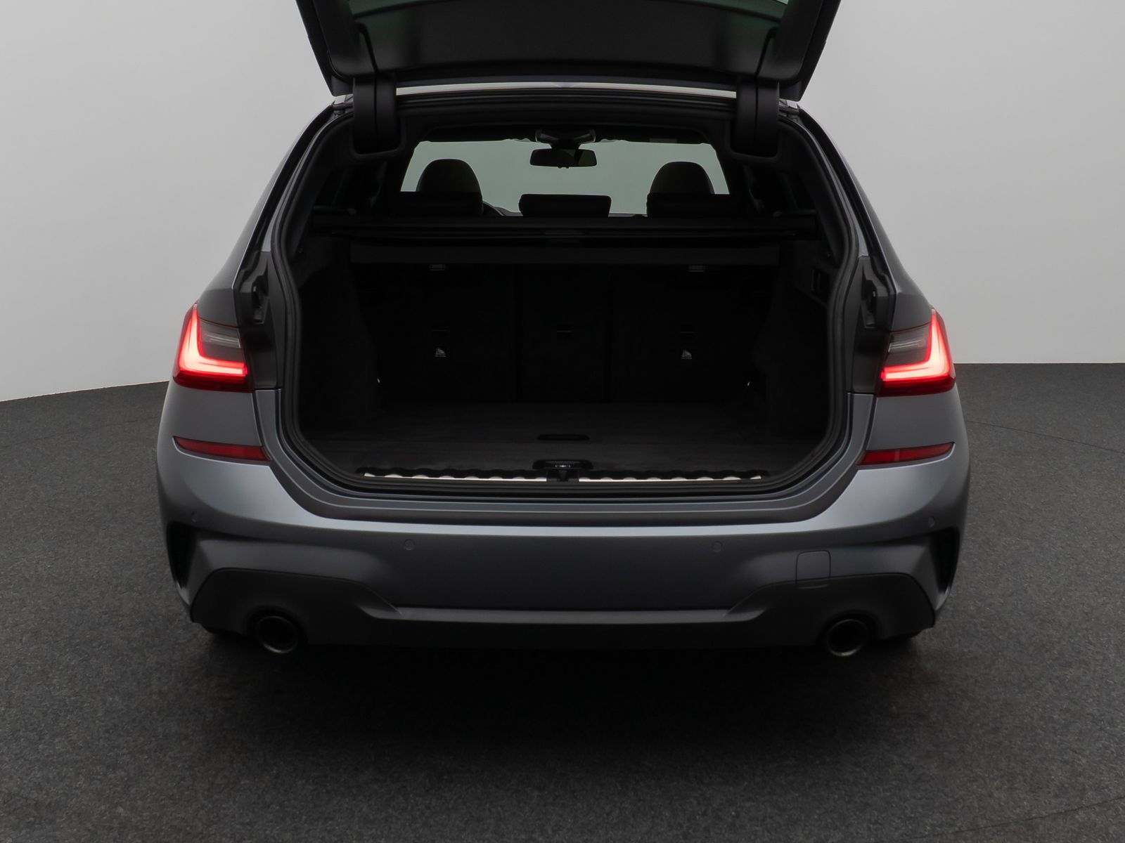 Fahrzeugabbildung BMW 320d M Sport Panorama Laser Kamera DAB HiFi 19"