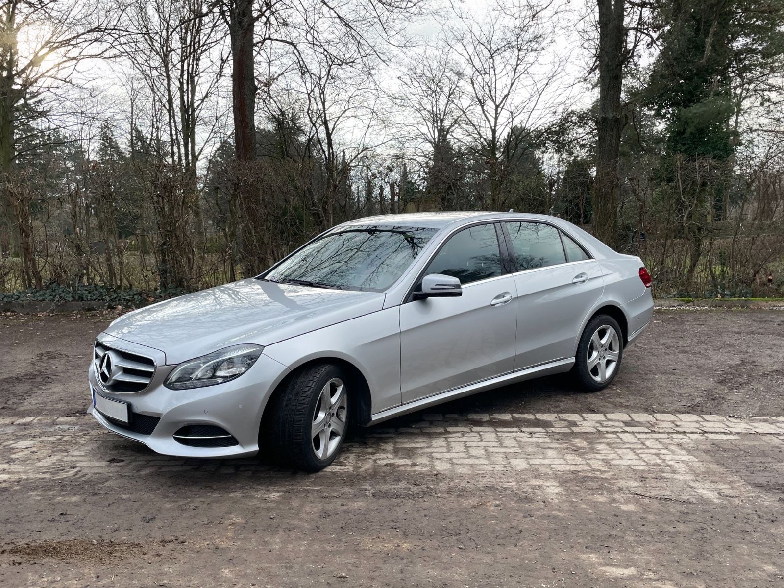 MERCEDES-BENZ E 200 AVANTGARDE Autom. AVANTGARDE
