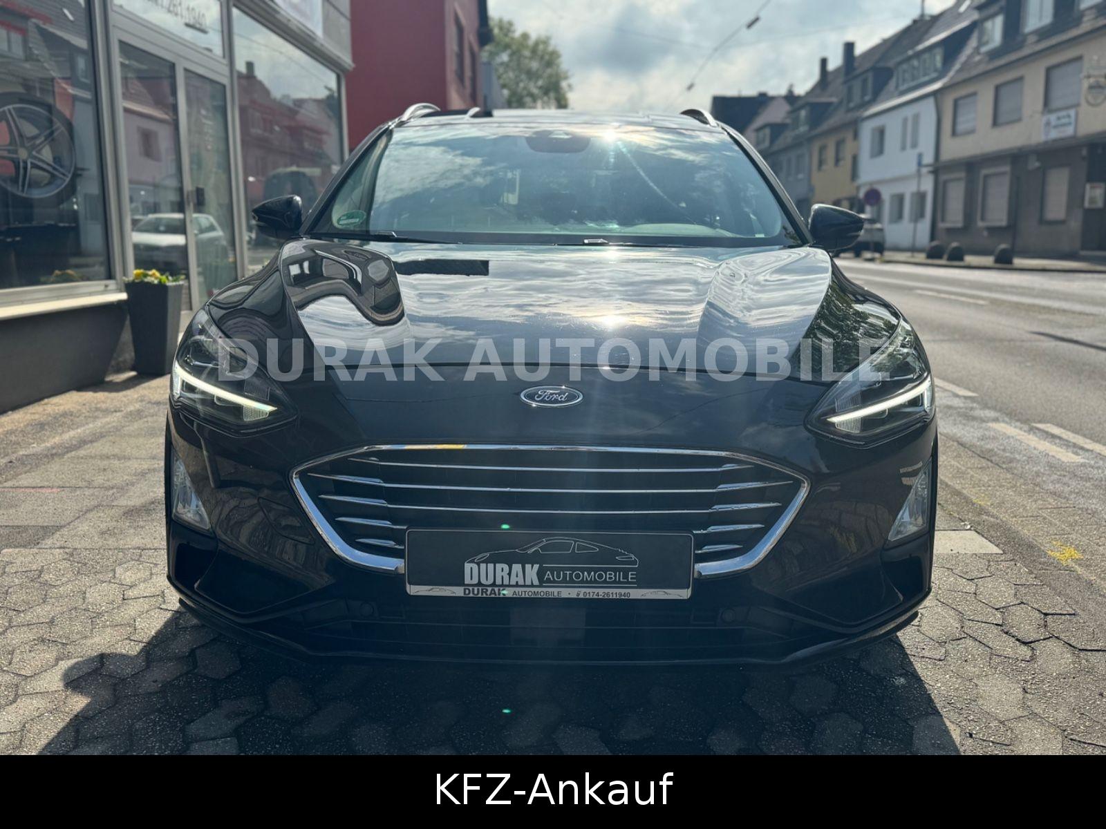 Ford Focus Turnier Titanium/ CarPlay/ Navi/ Winterpa.