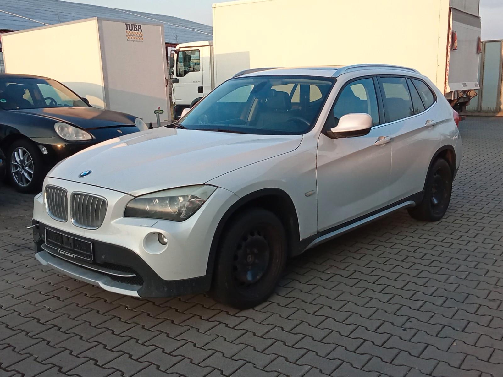 BMW X1 xDrive23d Leder Pano Navi