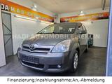 Toyota Corolla Verso1.8Exec. AUTOMAT/7SITZ./1J.GARANTIE - Toyota Corolla Verso Gebrauchtwagen in Berlin