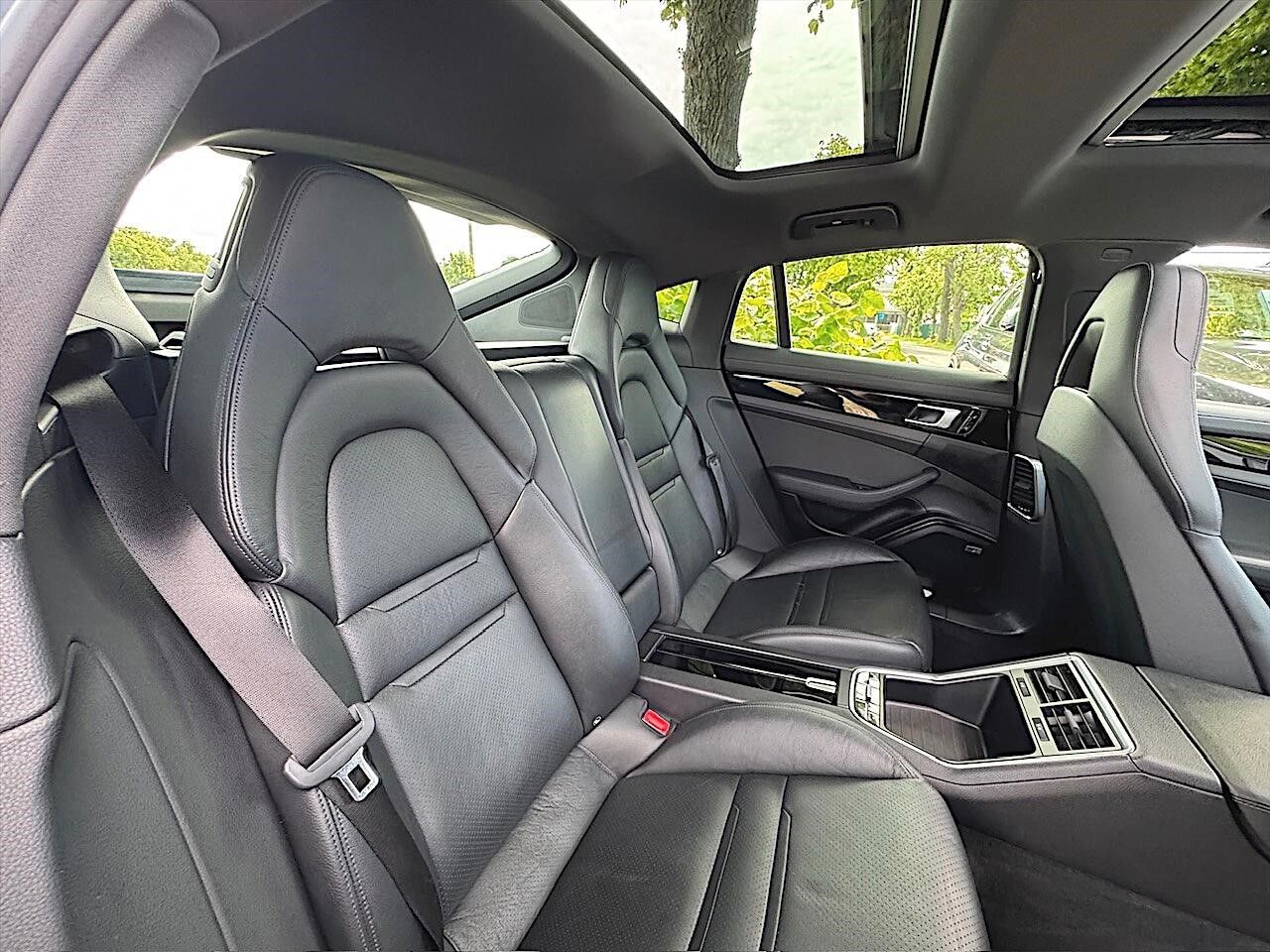 Fahrzeugabbildung Porsche Panamera 4 S Sport Chrono *Pano*Sportabgas*LED*