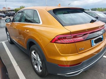 Audi Q8 - 6