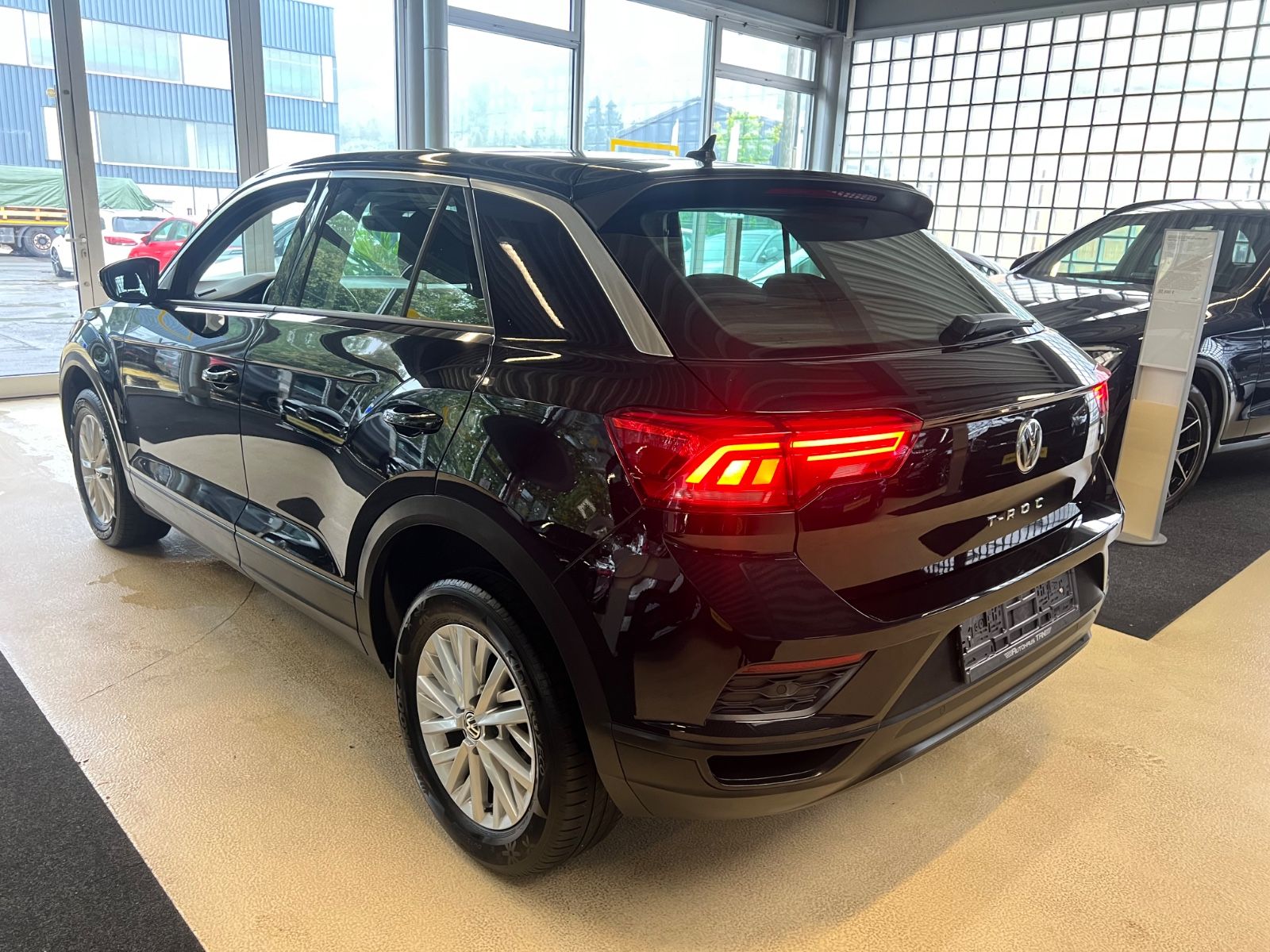Fahrzeugabbildung Volkswagen T-Roc TDI *NAVI* CAR-PLAY *