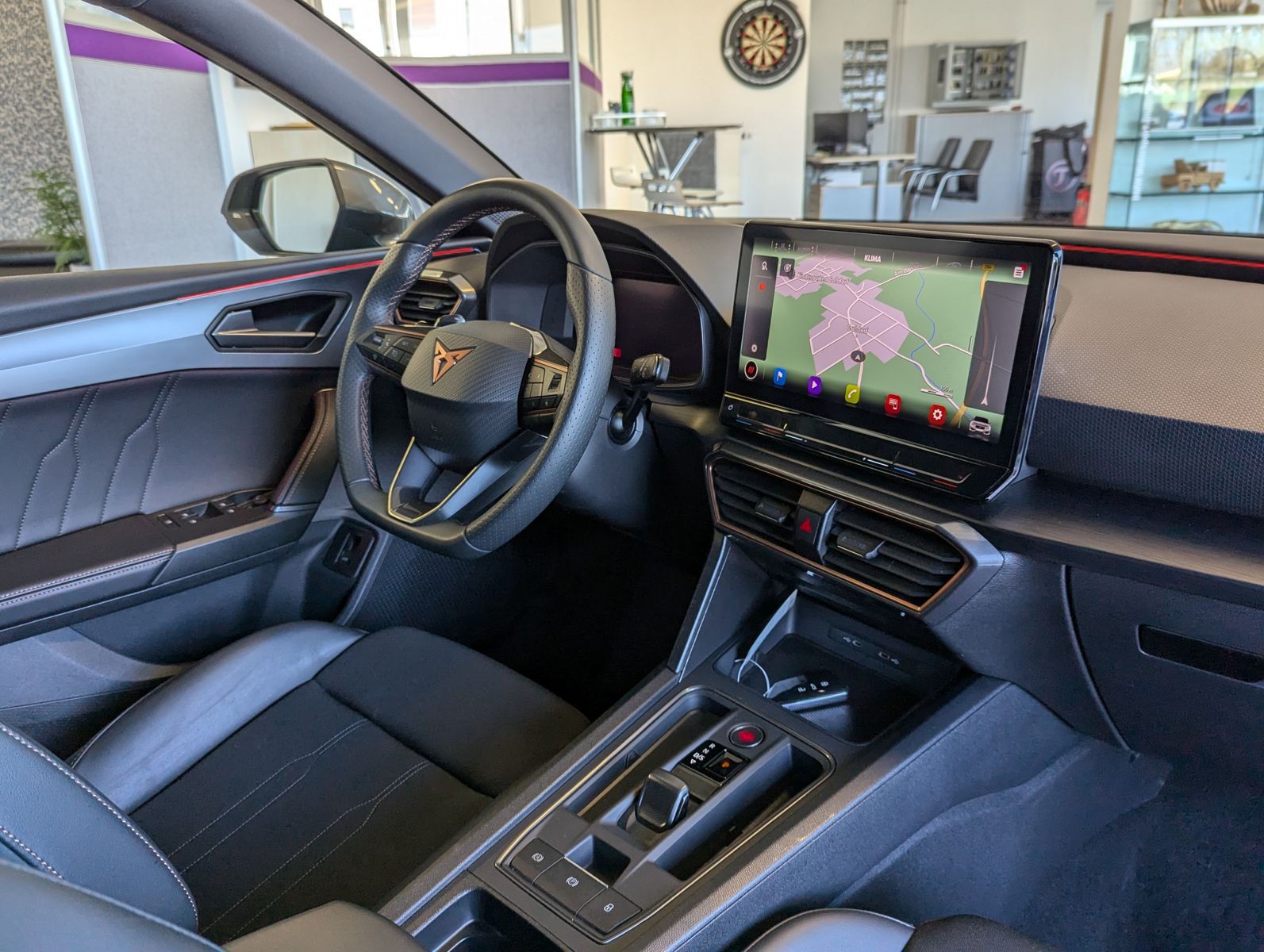 CUPRA Leon 1.5eTSI DSG Matrix Cam Vision+ el. Heck AHK - Image 11