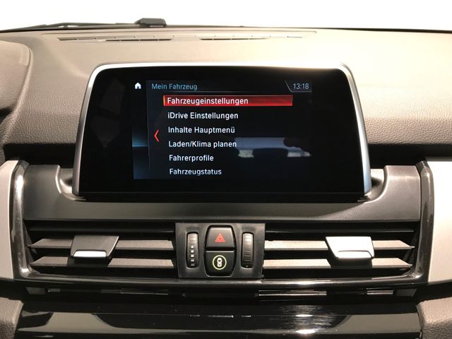 BMW Active Tourer 225xe KLIMA LED NAV PDC SHZ TEMP