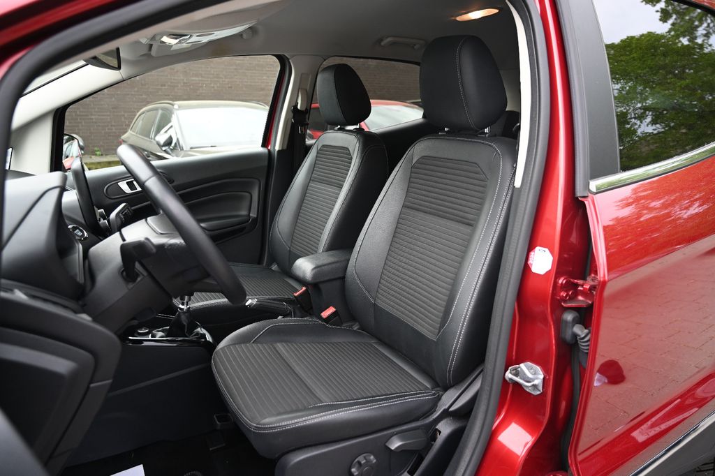 FORD EcoSport 1.0 EcoBoost Titanium Leder Navi FORD EcoSport 1.0 EcoBoost Titanium Leder Navi