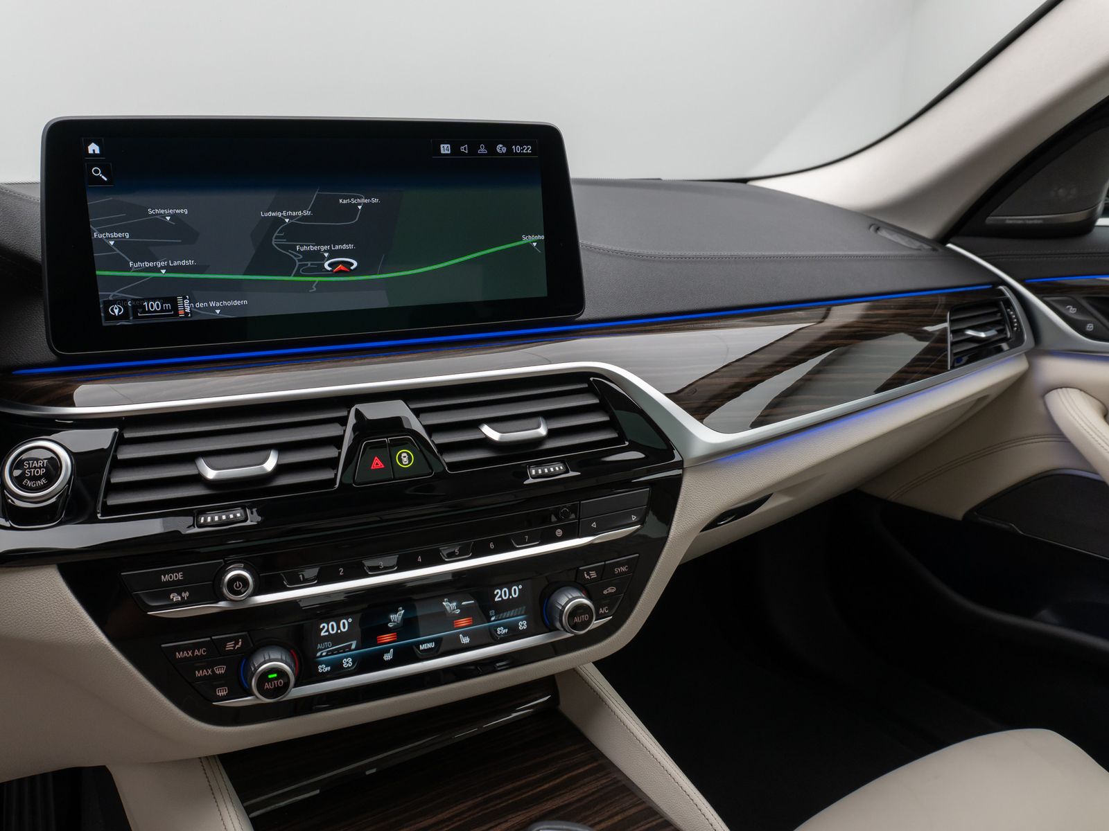 Fahrzeugabbildung BMW 540i Luxury Line Kamera Glasdach Laser HUD H/K