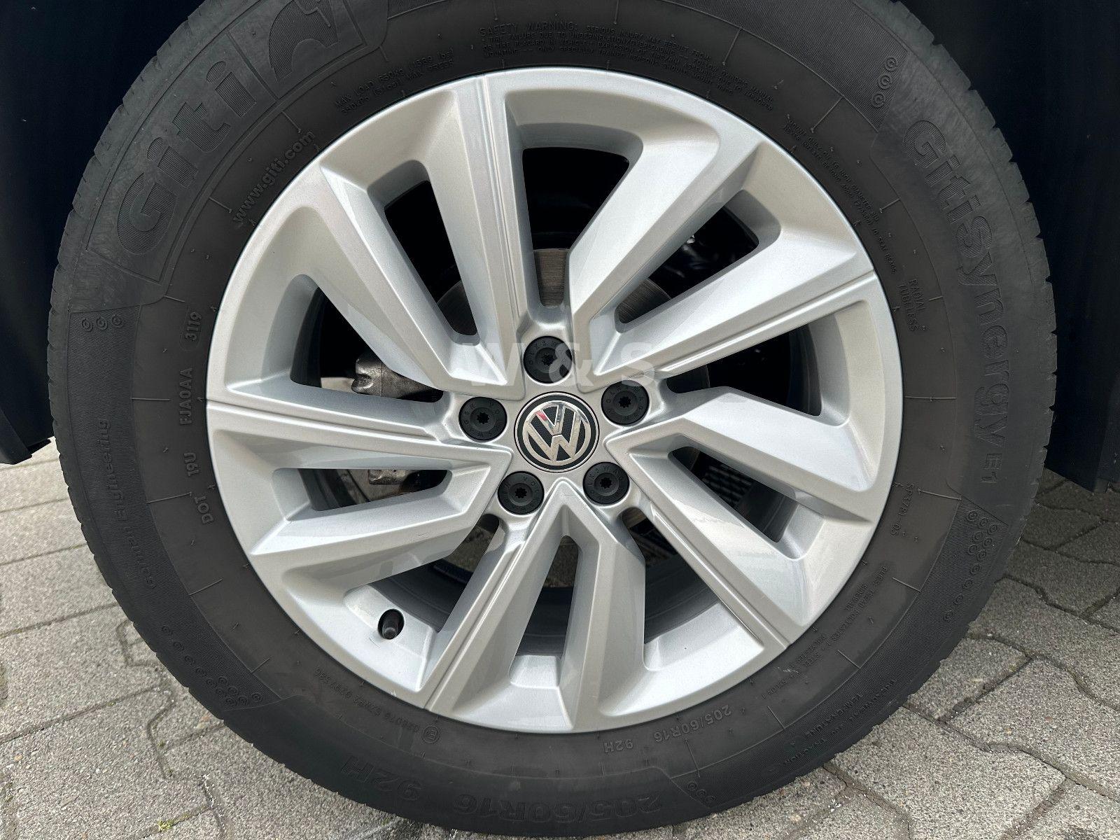 Volkswagen T-Cross Life*1-HAND*APPLE-CAR*AHK*