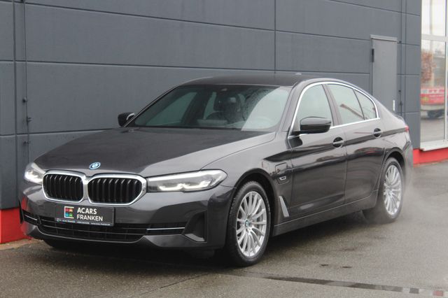 BMW 545 e xDrive Lim. *Hybrid*LED*Kamera*SHZ*NAVI