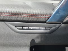 Fahrzeugabbildung Land Rover Discovery Sport R-Dynamic SE AWD Black Pack, ...