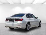 BMW 320 d+Navi+DAB+HUD+LED+RFK+e-Sitze+PDCv+h +Temp - BMW 3er Reihe