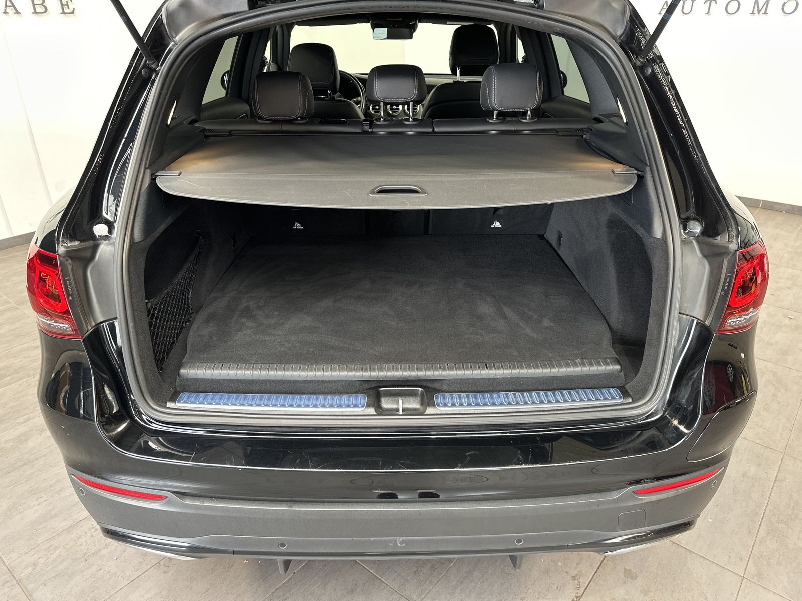 Fahrzeugabbildung Mercedes-Benz GLC 300de 4Matic AMG-Line NAV+LED+KAM+AHK+19ZOLL