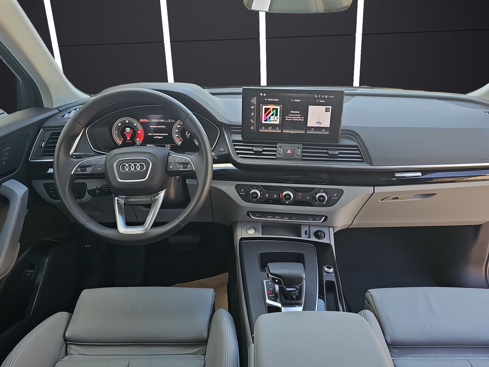 Fahrzeugabbildung Audi Q5 Sportback S line 40 TDI quattro, LUFT MATRIX