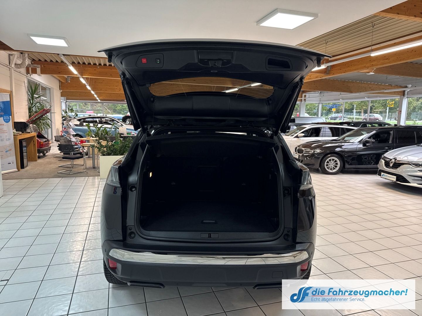 Fahrzeugabbildung Peugeot 3008 Allure Pack 1.5 BlueHDi 130 EU6d Navi Digit