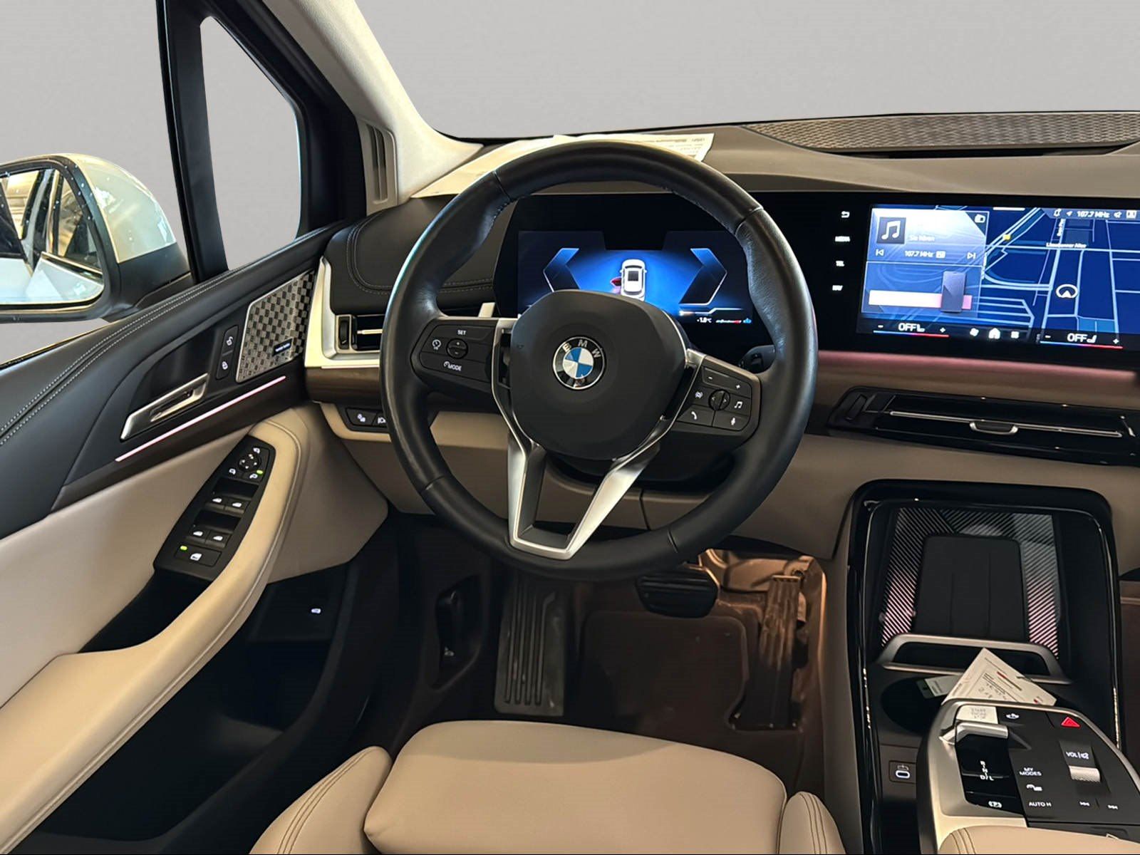 BMW 218 Active Tourer - Bild 18