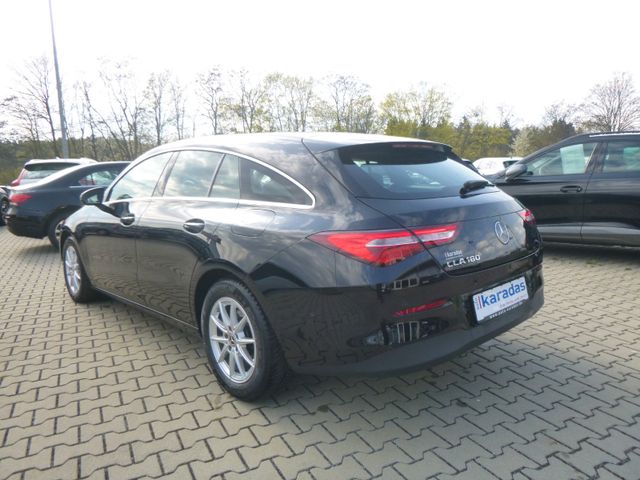 Fahrzeugabbildung Mercedes-Benz CLA 180 Shooting Brake >AUT/NAV/SHZ