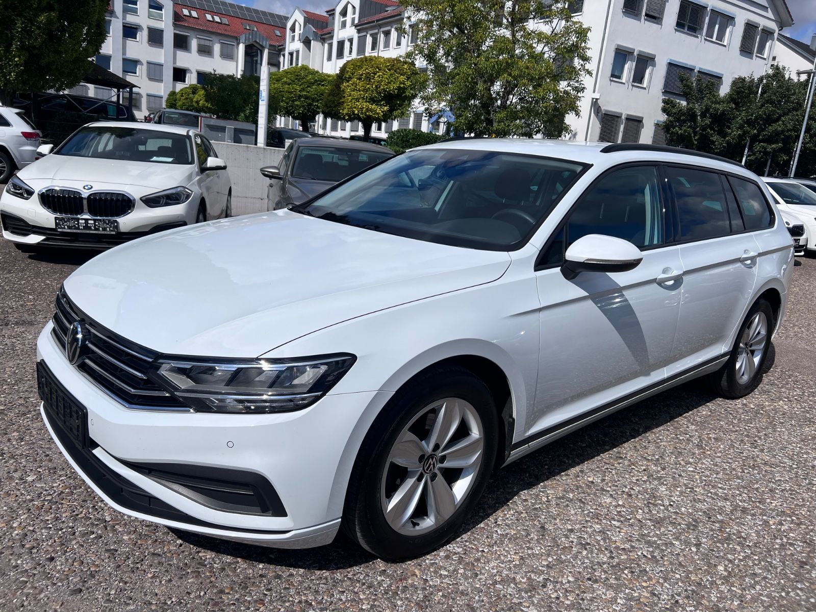 Volkswagen Passat Variant - 1