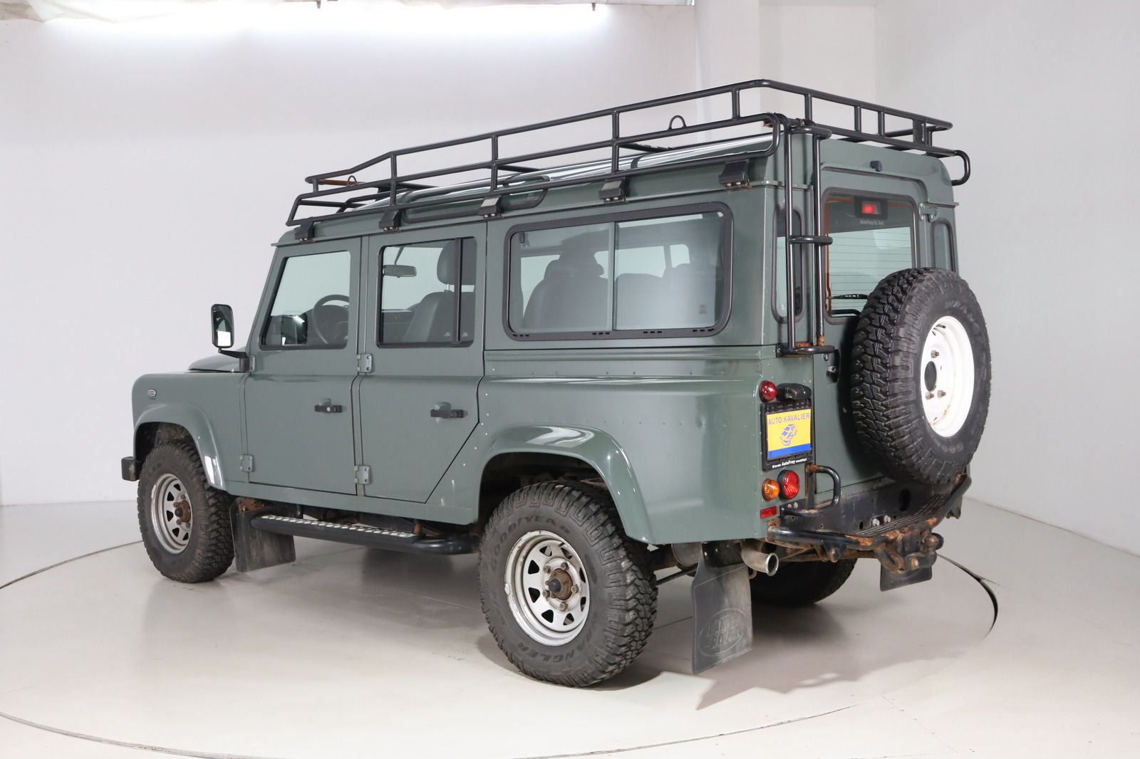 Fahrzeugabbildung Land Rover Defender 110 Station Wagon SE * AHK * Sitzhzg.