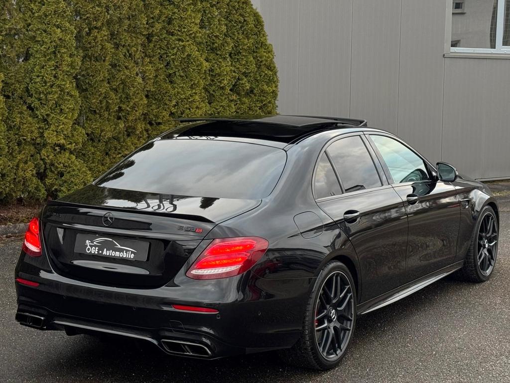 Mercedes-Benz E 63 AMG