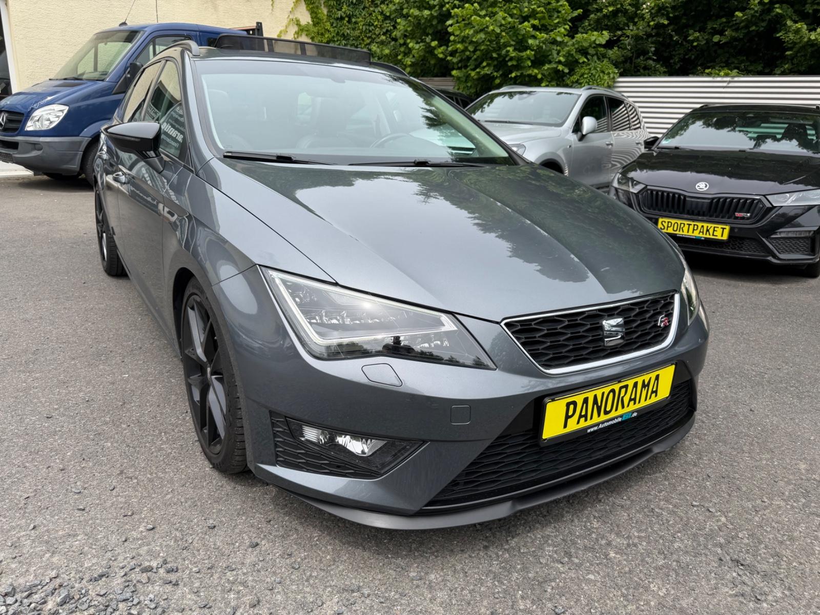 Seat Leon ST FR 1,8 TFSI DSG *PANORAMA/NAVI/AHK*