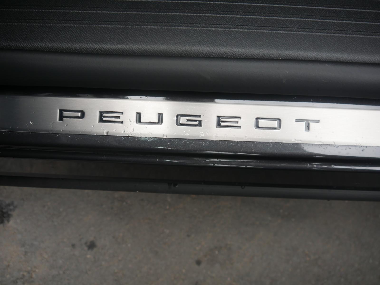 Peugeot 3008 GT 1.2 Hybrid 145 Aut. Matrix ACC Navi Kame