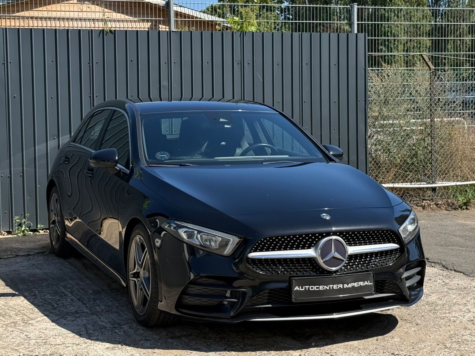 Mercedes-Benz A 180d AMG/Spur/LED/SHZ/R.Kamera/Alcantara