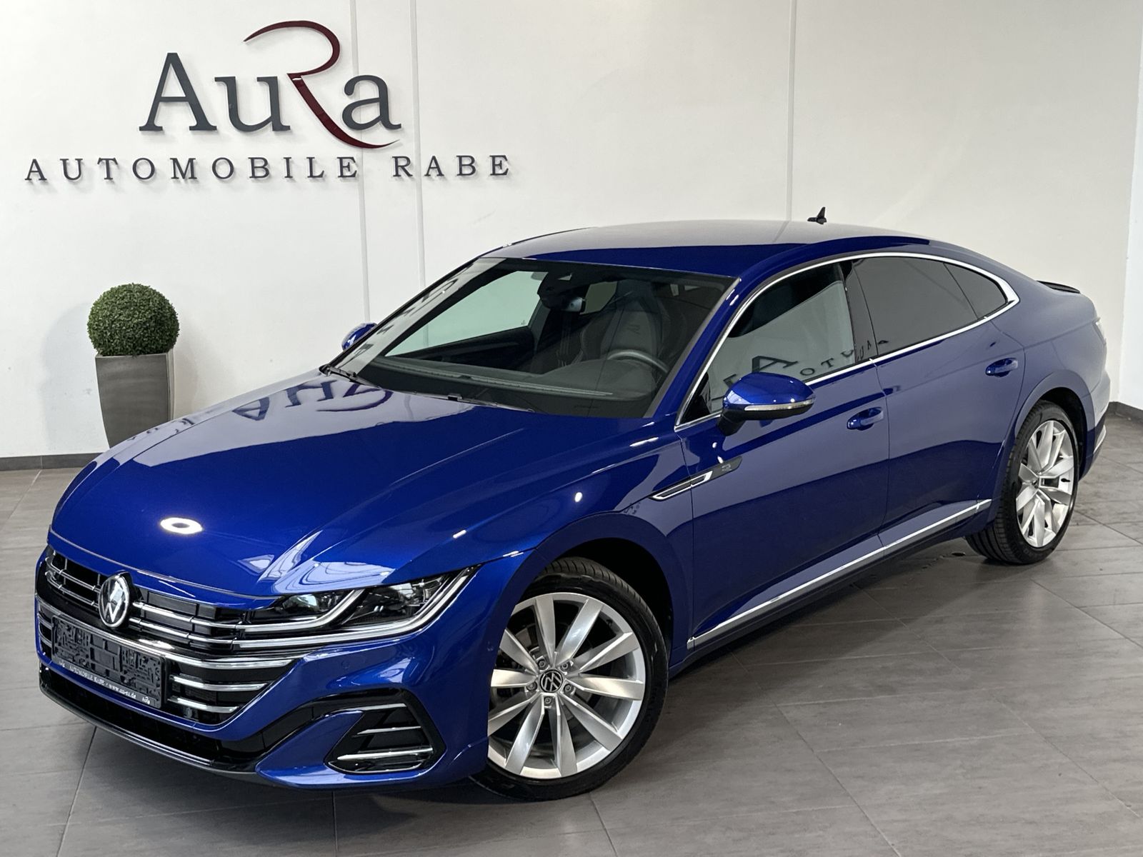 Fahrzeugabbildung Volkswagen Arteon 1.4 TSI eHybrid R-Line NAV+LED+AHK+360°