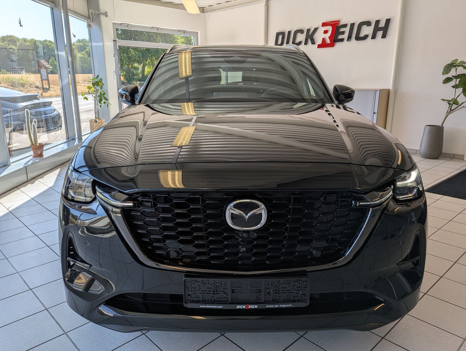 Fahrzeugabbildung Mazda CX-80 3.3L E-SKYACTIV D 254 HOMURA+ 6-Sitze Pano