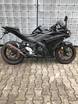 Yamaha R3                     wenig km/ Akrapovic/ KZH. - SPORTLER VON 251 BIS 500 CCM