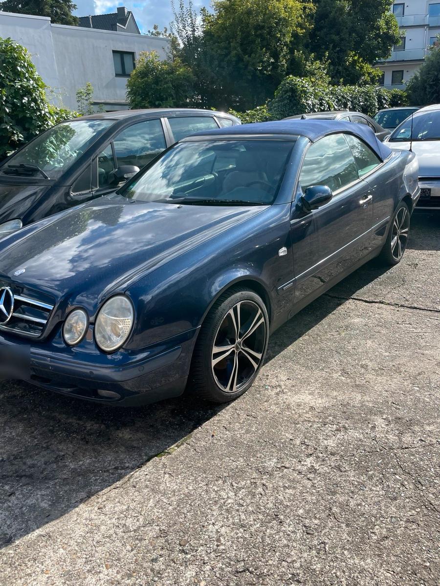 Mercedes-Benz CLK 230